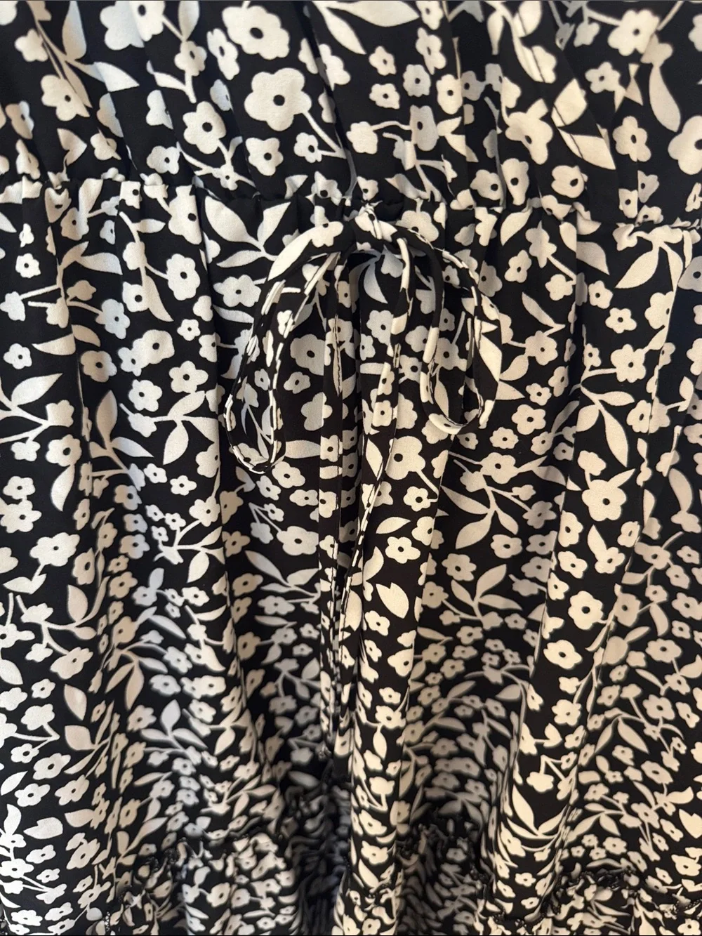 Black and White Floral Midi Dress with V-Neck Twist - Picture 3 of 6